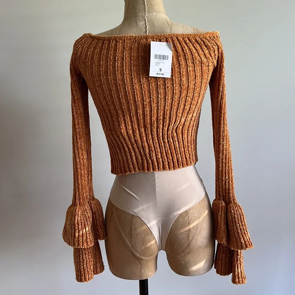 ‘70s Inspired Top - Picture 5 of 6
